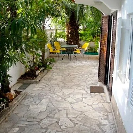Jasmin Apartment *