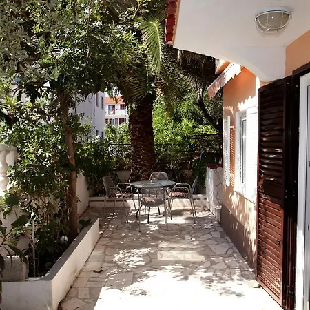 Apartment Jasmin *